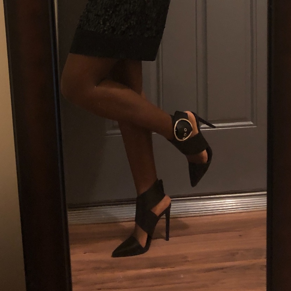 ZARA STRAPPY Heel